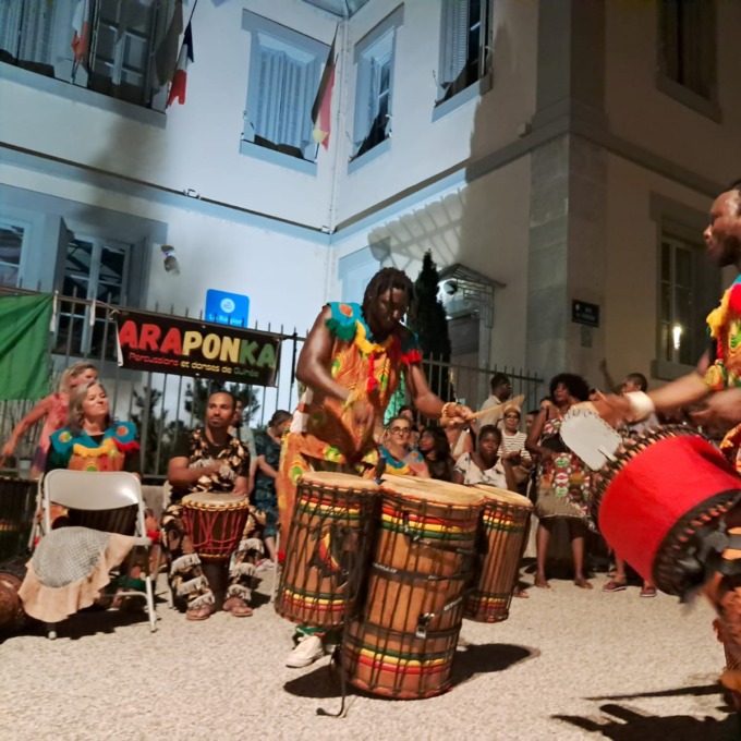 Danses & Percussions Guinéennes
