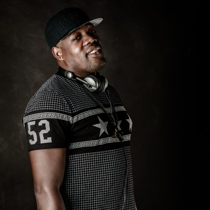 DJ DY’MUN
