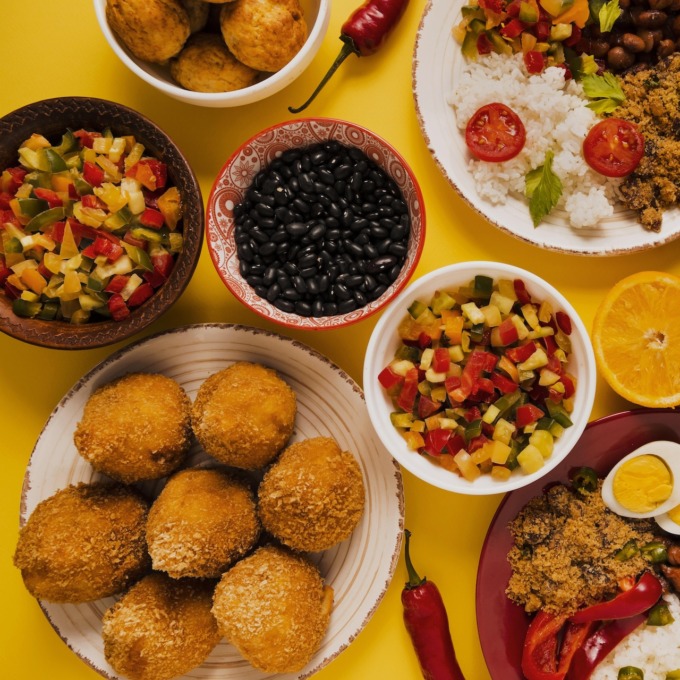 Repas marocain et ivorien
